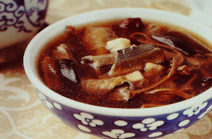 茯苓鱔魚(yú)湯